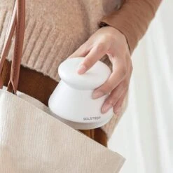 Solstedt® Pluizenverwijderaar - Ontpluizer - Ontpiller - Pluizenroller - Pluizentondeuse Oplaadbaar - Pluizendief - Incl. USB Kabel - Wit 16 Solstedt® Pluizenverwijderaar - Ontpluizer - Ontpiller - Pluizenroller - Pluizentondeuse Oplaadbaar - Pluizendief - Incl. USB Kabel - Wit -Huishoud Verkoop 1200x1200 1081