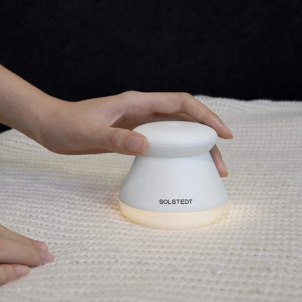 Solstedt® Pluizenverwijderaar - Ontpluizer - Ontpiller - Pluizenroller - Pluizentondeuse Oplaadbaar - Pluizendief - Incl. USB Kabel - Wit 8 Solstedt® Pluizenverwijderaar - Ontpluizer - Ontpiller - Pluizenroller - Pluizentondeuse Oplaadbaar - Pluizendief - Incl. USB Kabel - Wit - Afbeelding 6