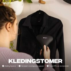 Kledingstomer - Handstomer - Stoomreiniger - Stomer - Luxe Uitvoering - Krachtig En Stijlvol - Inclusief Maatbeker - Snel Opgewarmd (25 Sec) - Geschenkverpakking- 1500W - Merk: Rockerz Home - Kleur: Zwart -Huishoud Verkoop 1200x1200 1173