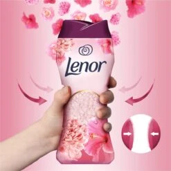 Lenor Pioenroos En Hibiscus Parels - In-Wash Geurbooster - Voordeelverpakking 6 X 15 Wasbeurten 13 Lenor Pioenroos En Hibiscus Parels - In-Wash Geurbooster - Voordeelverpakking 6 X 15 Wasbeurten -Huishoud Verkoop 1200x1200 252