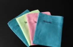 Microvezeldoekjes – 4 Stuks – Schoonmaakdoekjes – Raamdoeken – Raamdoeken Streepvrij – Microvezeldoeken – Reinigingsdoekjes – Spiegeldoeken – Autodroog Doek – Auto Schoonmaak Producten – 60 X 40cm -Huishoud Verkoop 1200x782