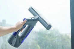 Swiss Pro+ Ruitenreiniger 3 In 1 WV 2 Blue Edition Window Vac - Ca. 120 M² - Waterzuiger - Incl. Smalle Zuigmond - Oplaadbaar - Raamwisser - Streeploos - Clicksystem - 2 Microvezeldoekjes - Met Sprayfunctie - Low Noise - Hepafilter -Huishoud Verkoop 1200x799 32