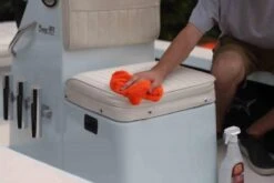 303® Multi-Surface Cleaner - 946 Ml | Veilig Voor Alle Soorten Bekleding En Vinyl. Vlekken Verdwijnen Binnen Enkele Minuten En Verkleurde Oppervlakken Komen Weer Tot Leven. -Huishoud Verkoop 1200x800 135