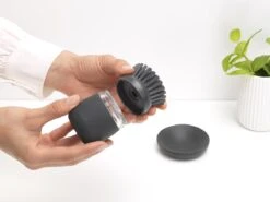 Brabantia Sink Side Afwasborstel - Met Zeepdispenser- Dark Grey -Huishoud Verkoop 1200x900 16