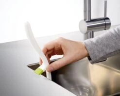 Joseph Joseph Edge Vaatwasborstel - Met Ingebouwde Gootsteensteun - Antraciet -Huishoud Verkoop 1200x964 1